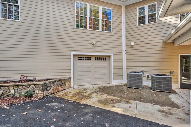 $1,185,000 | 138 Binnacle Drive, Moneta, VA 24121