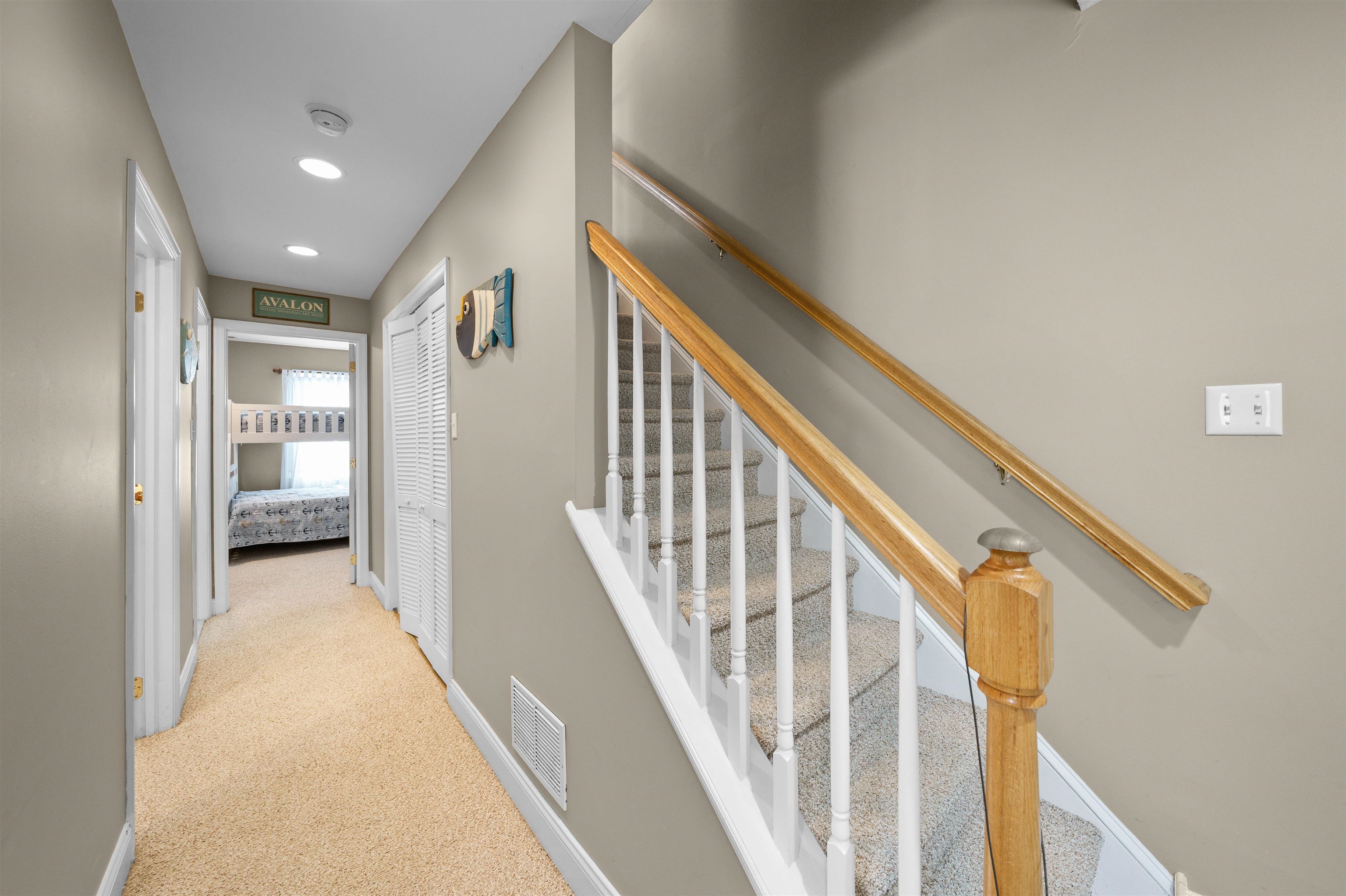 212 25th Street, Unit END Avalon, NJ 08202 - Photo 22 of 34 a view of entryway