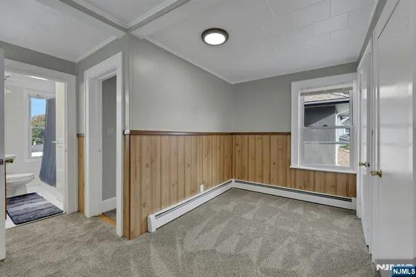 $570,000 | 609 Chase Avenue, Lyndhurst, NJ 07071