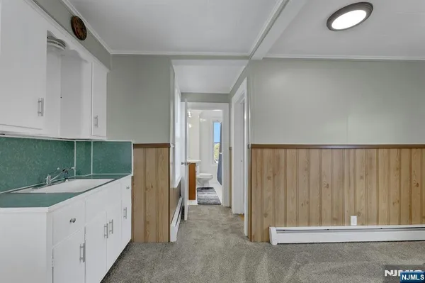 $570,000 | 609 Chase Avenue, Lyndhurst, NJ 07071