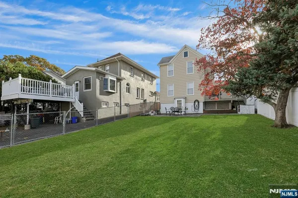 $570,000 | 609 Chase Avenue, Lyndhurst, NJ 07071