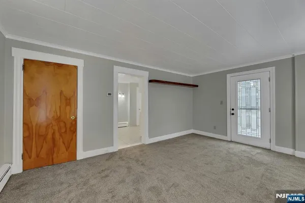 $570,000 | 609 Chase Avenue, Lyndhurst, NJ 07071