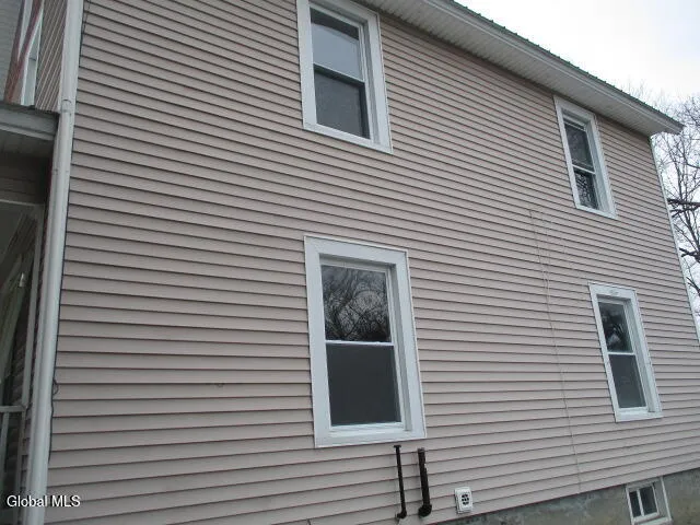 $99,900 | 8 Park Avenue, Ticonderoga, NY 12883