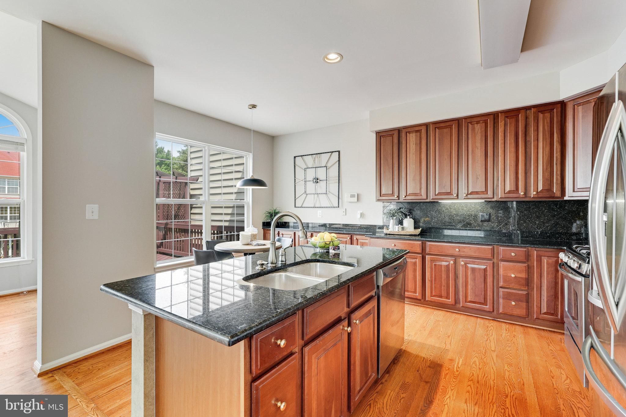 18295 Tupelo Ridge Terrace Leesburg, VA 20176 - Photo 20 of 66 Gallery Image 20