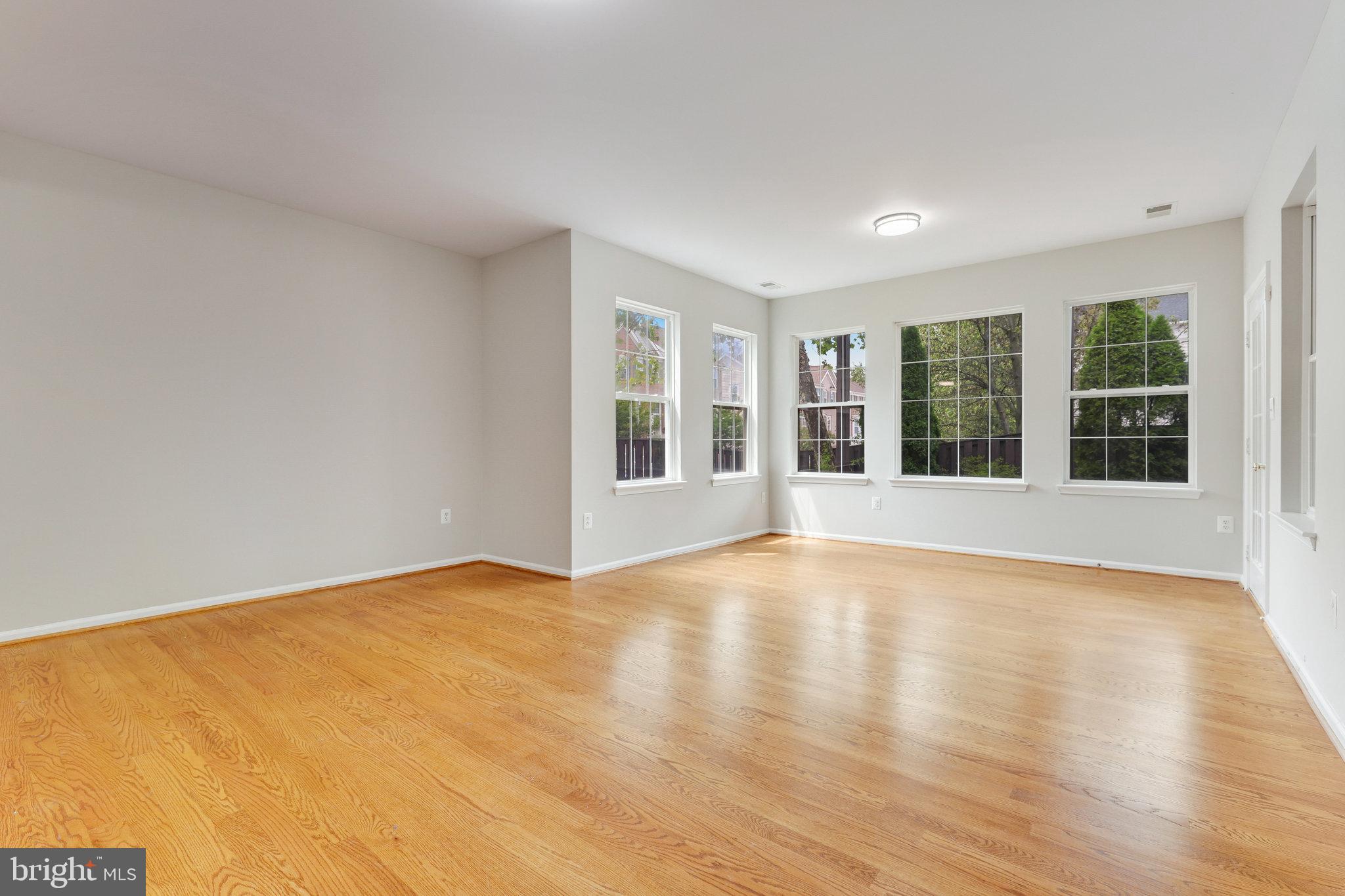 18295 Tupelo Ridge Terrace Leesburg, VA 20176 - Photo 48 of 66 Gallery Image 48