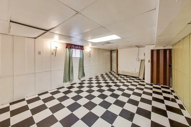 a black and white checkered floor