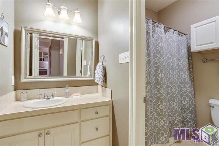 10449 Springvalley Avenue Baton Rouge, LA 70810 - Photo 4 of 5 Gallery Image 4
