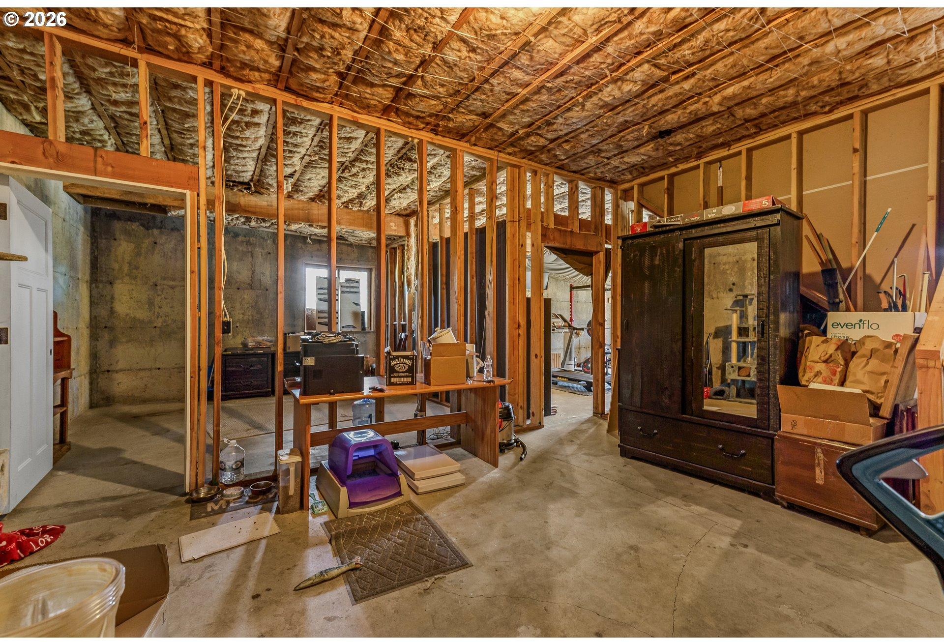 29455 Gregory Road Rainier, OR 97048 - Photo 5 of 48 Dining Area