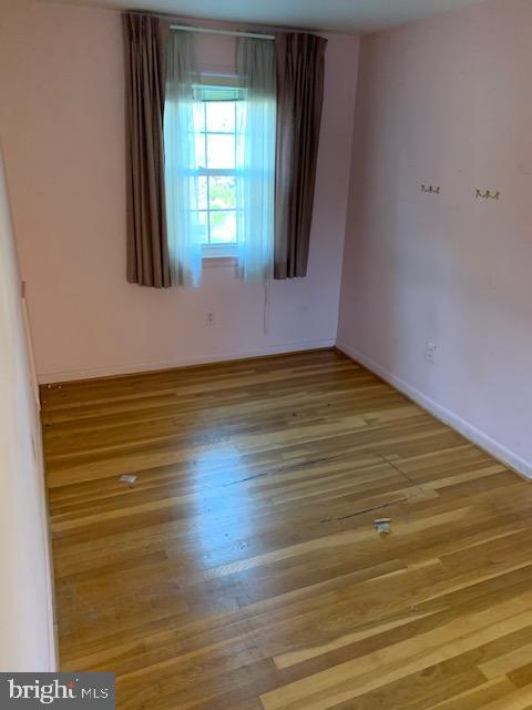 1613 Gridley Lane Silver Spring, MD 20902 - Photo 15 of 27 Bedroom 2