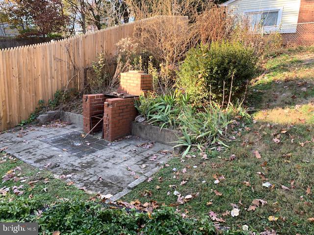 1613 Gridley Lane Silver Spring, MD 20902 - Photo 26 of 27 Grill