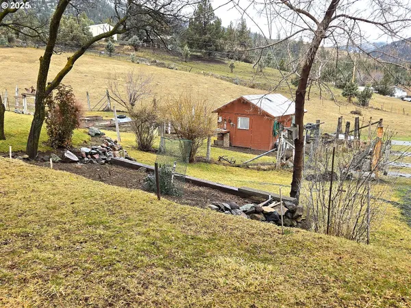 $399,999 | 60408 Marysville Lane, Canyon City, OR 97820