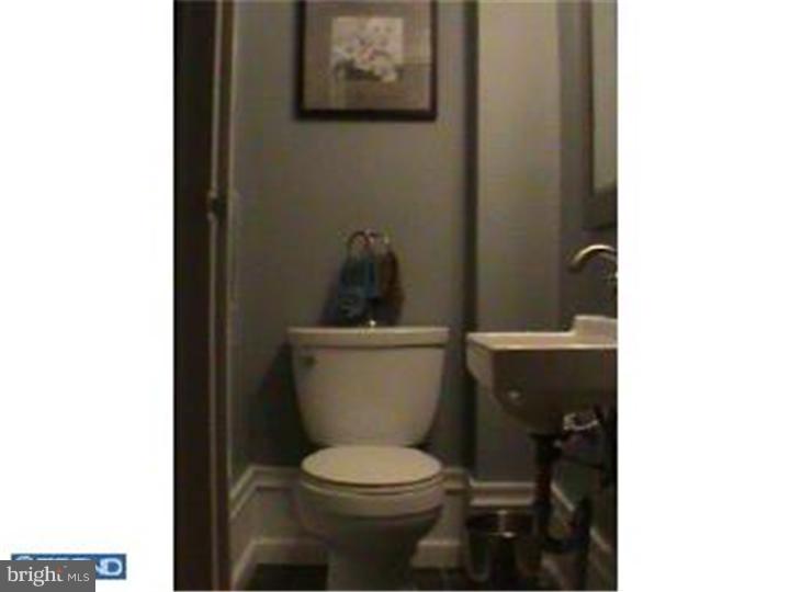 1808 Tomlinson Road Philadelphia, PA 19116 - Photo 18 of 24 Bathroom