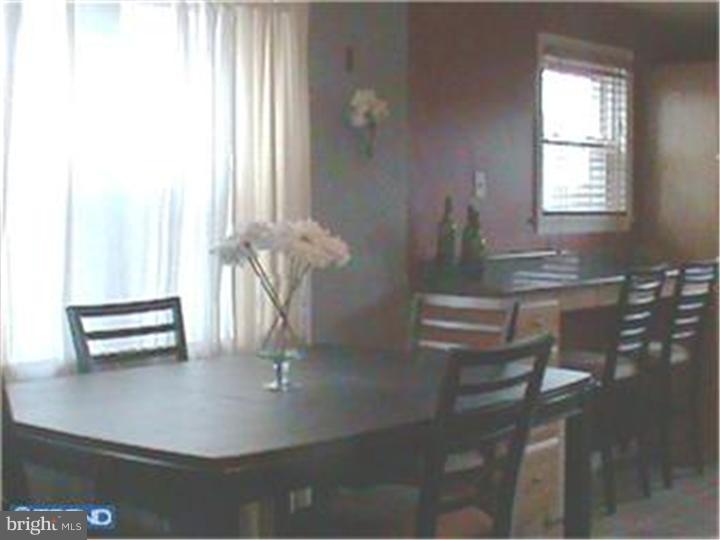 1808 Tomlinson Road Philadelphia, PA 19116 - Photo 7 of 24 Dining Room