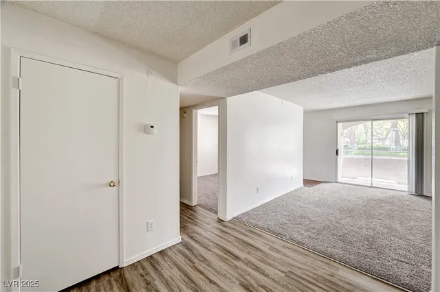 $1,200 | 5250 Mission Carmel Lane, Unit 101, Las Vegas, NV 89107