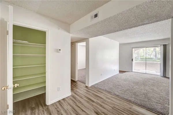 $1,200 | 5250 Mission Carmel Lane, Unit 101, Las Vegas, NV 89107