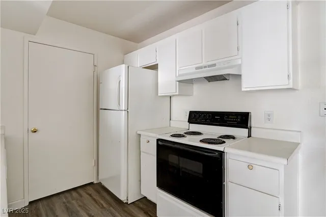 $1,200 | 5250 Mission Carmel Lane, Unit 101, Las Vegas, NV 89107