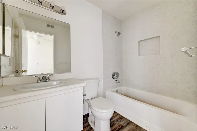 $1,200 | 5250 Mission Carmel Lane, Unit 101, Las Vegas, NV 89107