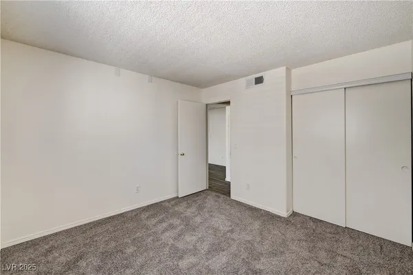 $1,200 | 5250 Mission Carmel Lane, Unit 101, Las Vegas, NV 89107