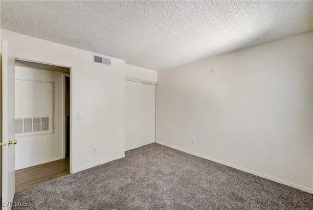$1,200 | 5250 Mission Carmel Lane, Unit 101, Las Vegas, NV 89107