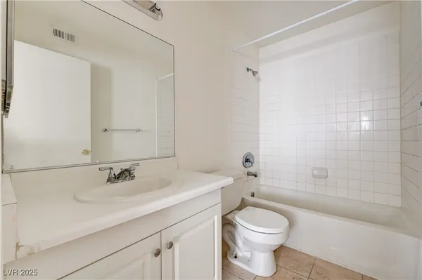 $1,200 | 5250 Mission Carmel Lane, Unit 101, Las Vegas, NV 89107