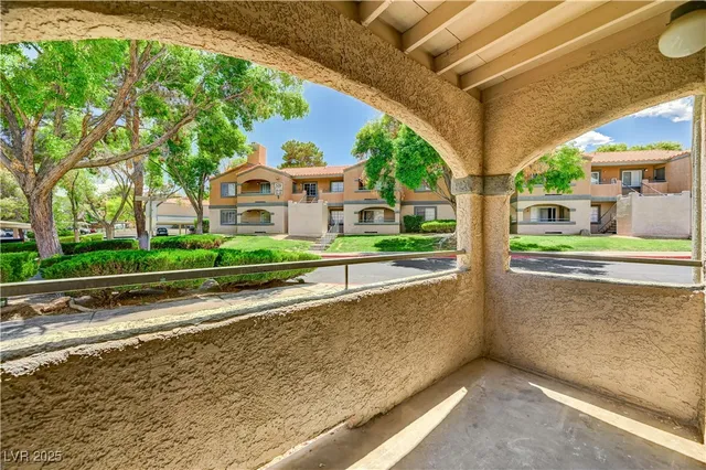 $1,200 | 5250 Mission Carmel Lane, Unit 101, Las Vegas, NV 89107