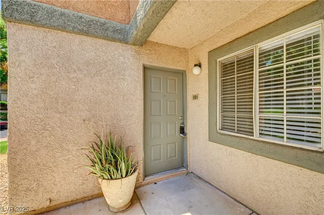 $1,200 | 5250 Mission Carmel Lane, Unit 101, Las Vegas, NV 89107