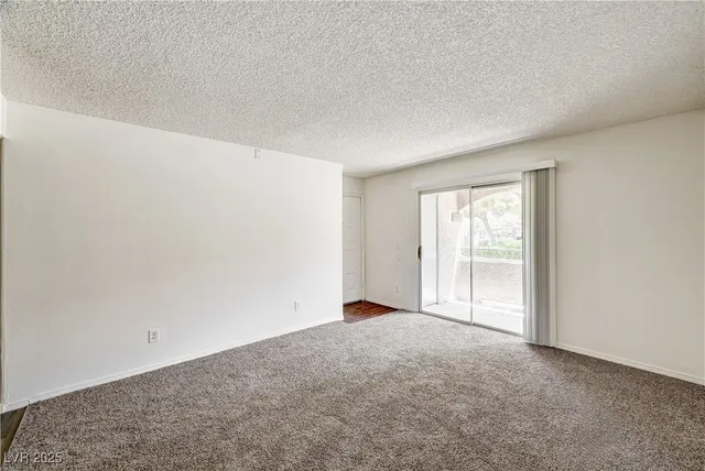 $1,200 | 5250 Mission Carmel Lane, Unit 101, Las Vegas, NV 89107