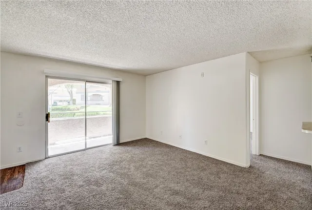 $1,200 | 5250 Mission Carmel Lane, Unit 101, Las Vegas, NV 89107