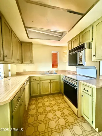 $395,000 | 1032 East Laguna Drive, Tempe, AZ 85282