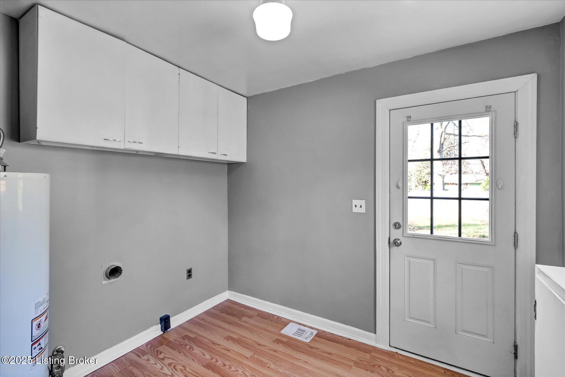 4616 Dohn Road Louisville, KY 40216 - Photo 6 of 32 15-4616 Dohn Rd