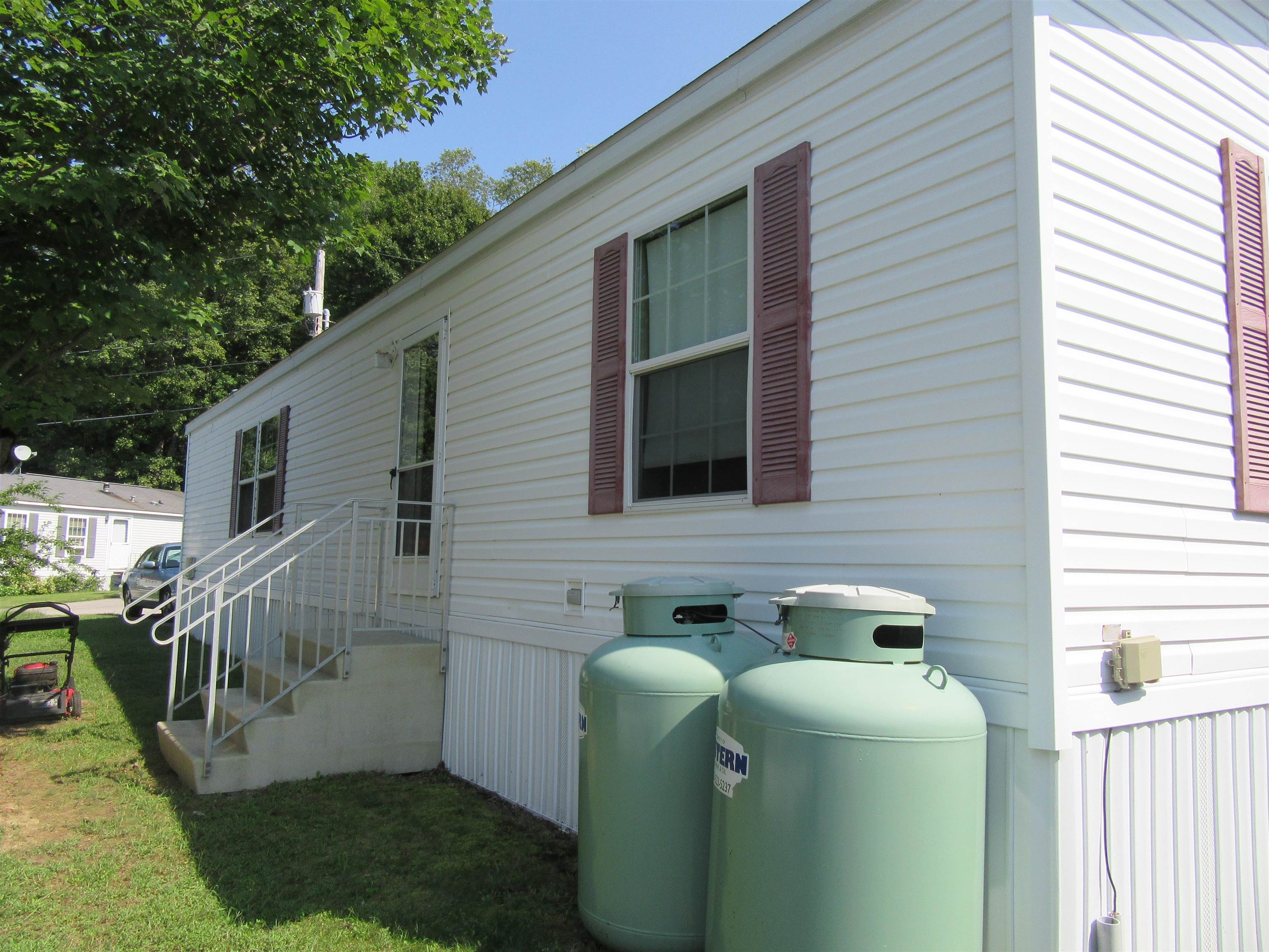 40 Hampton Road, Unit C10 Exeter, NH 03833 - Photo 22 of 27