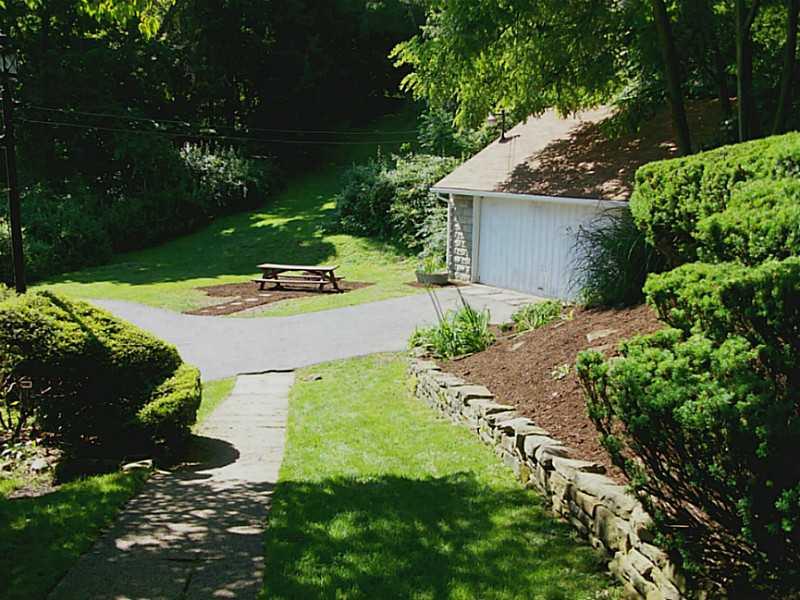 246 Universal Road Penn Hills, PA 15235 - Photo 16 of 18 Yard/Garden.