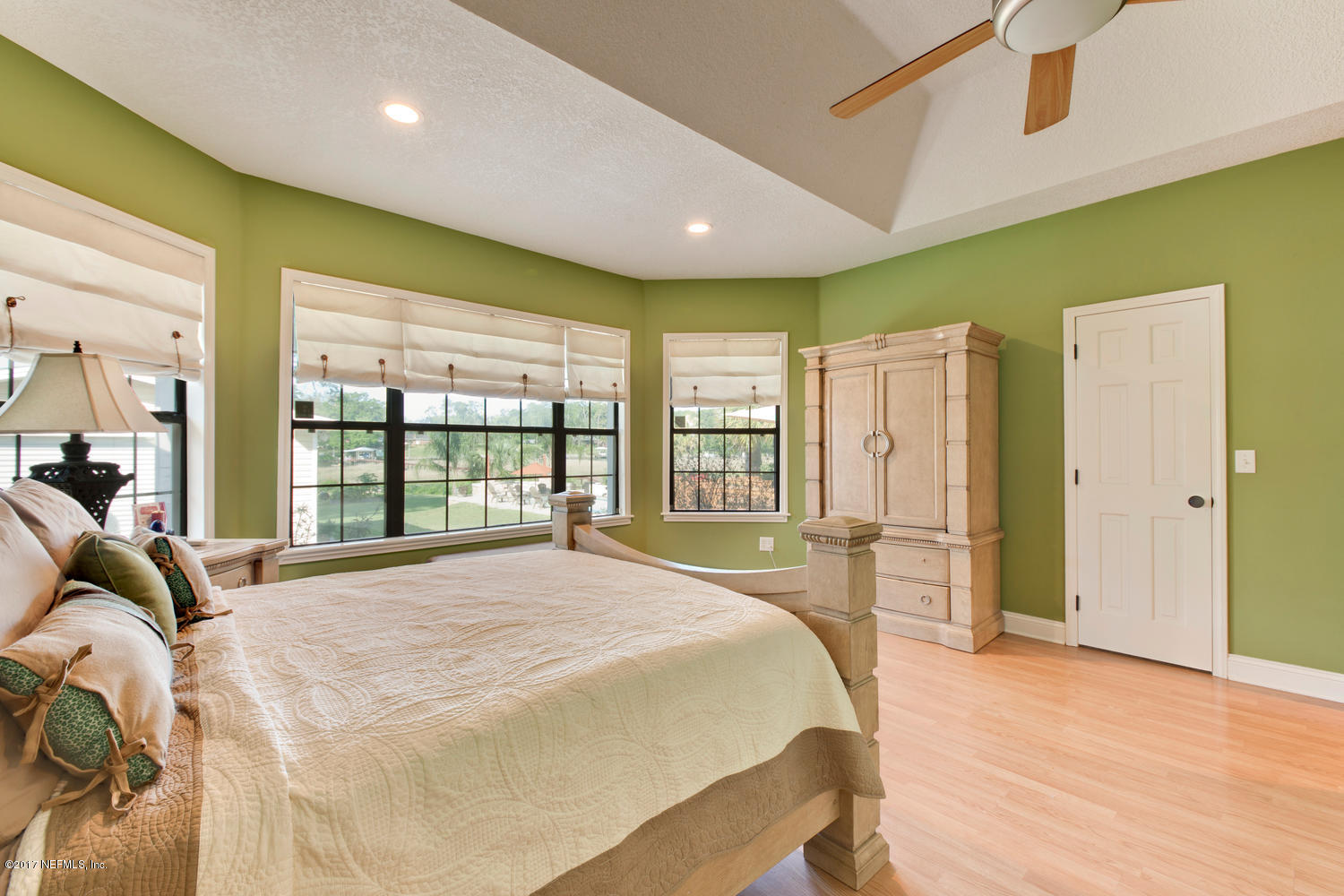 566 Bay Ridge Road Jacksonville, FL 32216 - Photo 19 of 46 master bedroom