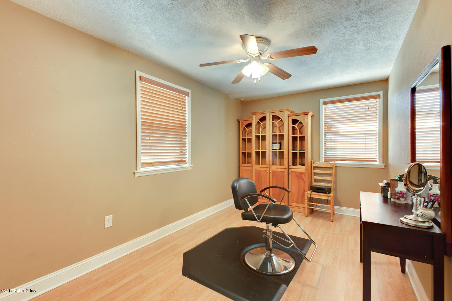 566 Bay Ridge Road Jacksonville, FL 32216 - Photo 25 of 46 front bedroom