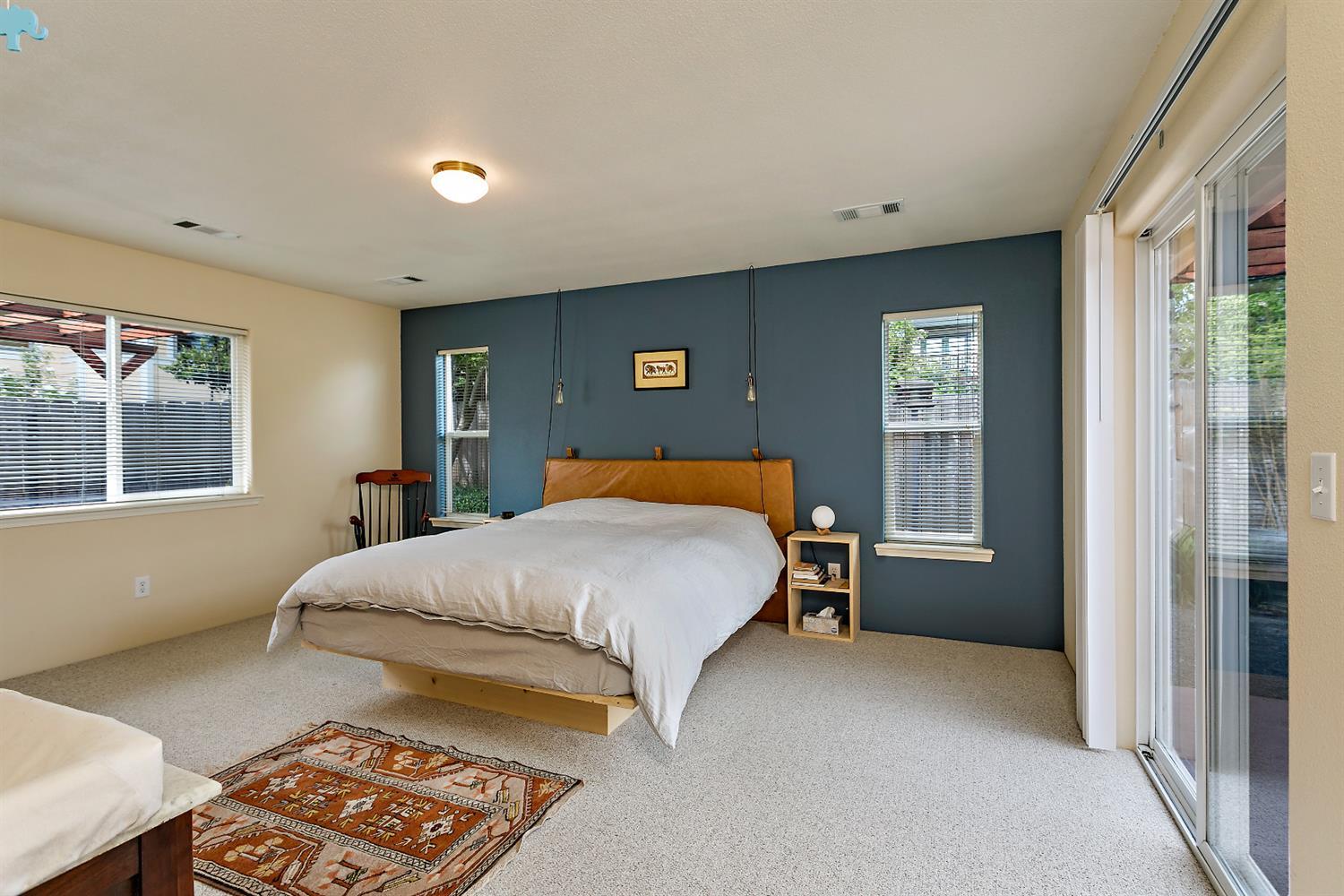 949 Spring Way Ashland, OR 97520 - Photo 11 of 25 Additional Photo