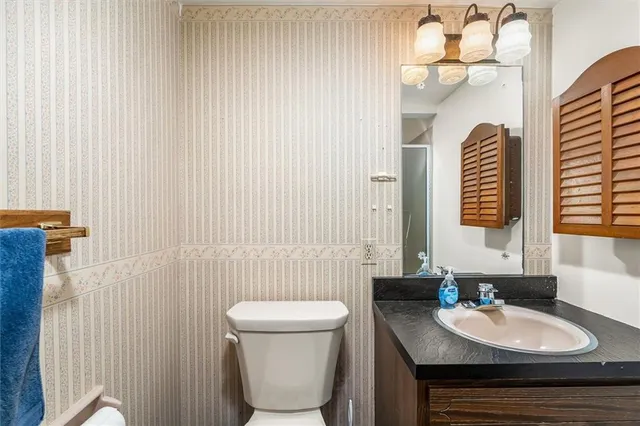 $715,000 | 124 Oak Lane, Mars, PA 16046