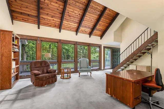 $715,000 | 124 Oak Lane, Mars, PA 16046