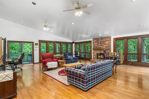 $600,000 | 124 Oak Lane, Mars, PA 16046