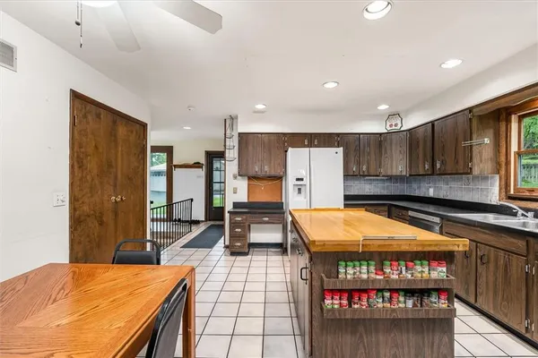 $600,000 | 124 Oak Lane, Mars, PA 16046