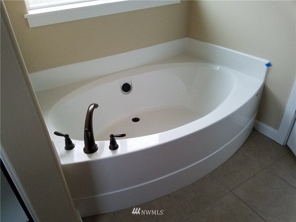 9247 180th Lane Southwest Rochester, WA 98579 - Photo 13 of 19