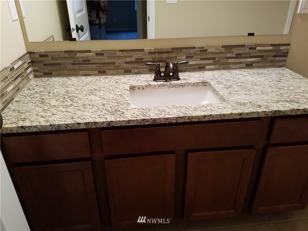 9247 180th Lane Southwest Rochester, WA 98579 - Photo 15 of 19