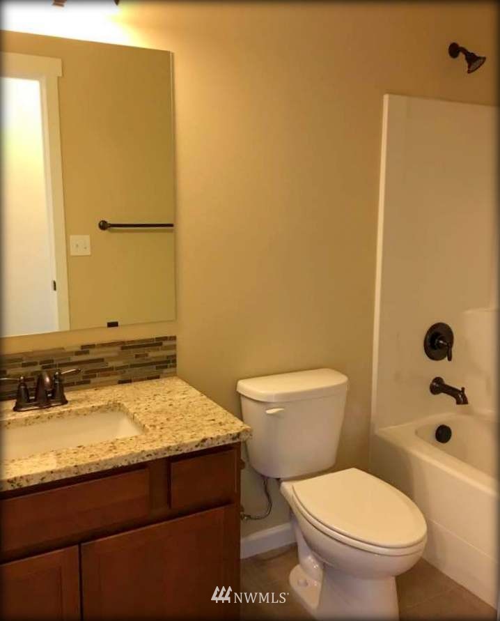 9247 180th Lane Southwest Rochester, WA 98579 - Photo 7 of 19
