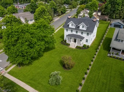 $1,750,000 | 30 East Main Street, Mendham, NJ 07945