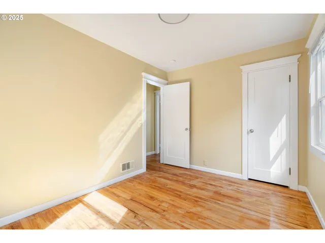 $430,000 | 11330 Northeast Glisan Street, Portland, OR 97220