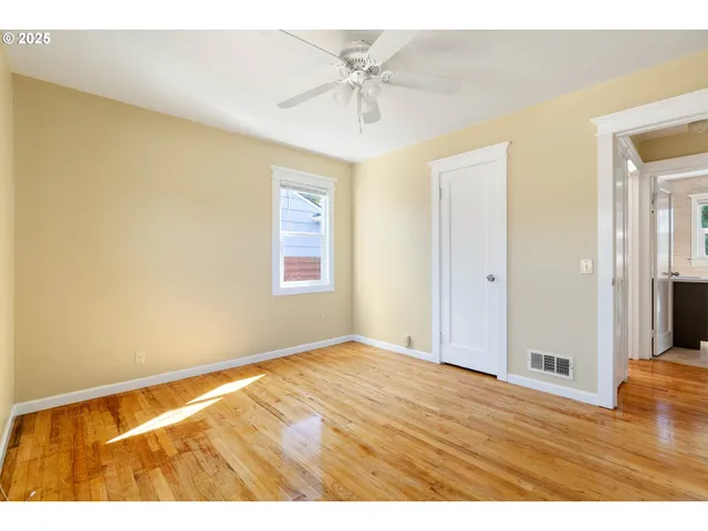 $430,000 | 11330 Northeast Glisan Street, Portland, OR 97220