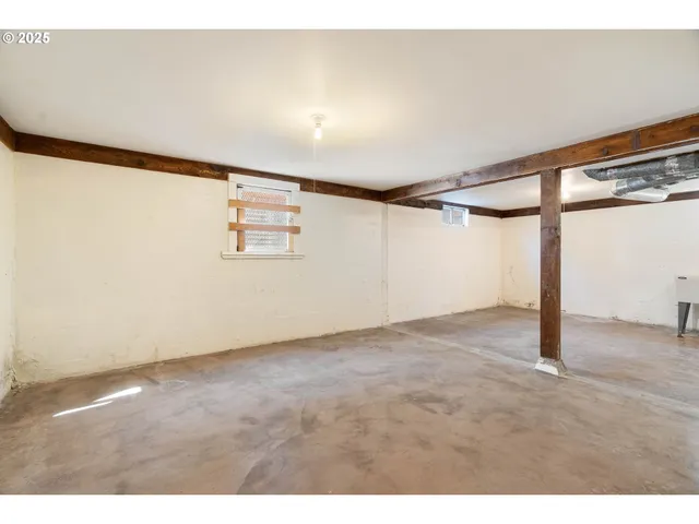 $430,000 | 11330 Northeast Glisan Street, Portland, OR 97220