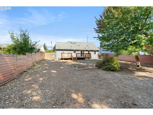 $430,000 | 11330 Northeast Glisan Street, Portland, OR 97220