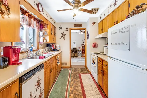 $224,900 | 860 South Keel Ridge Road, Hermitage, PA 16148