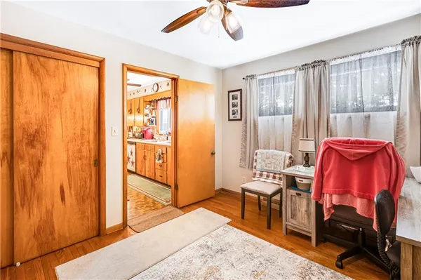 $224,900 | 860 South Keel Ridge Road, Hermitage, PA 16148