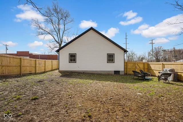 $177,000 | 608 East Chaney Street, Sullivan, IN 47882